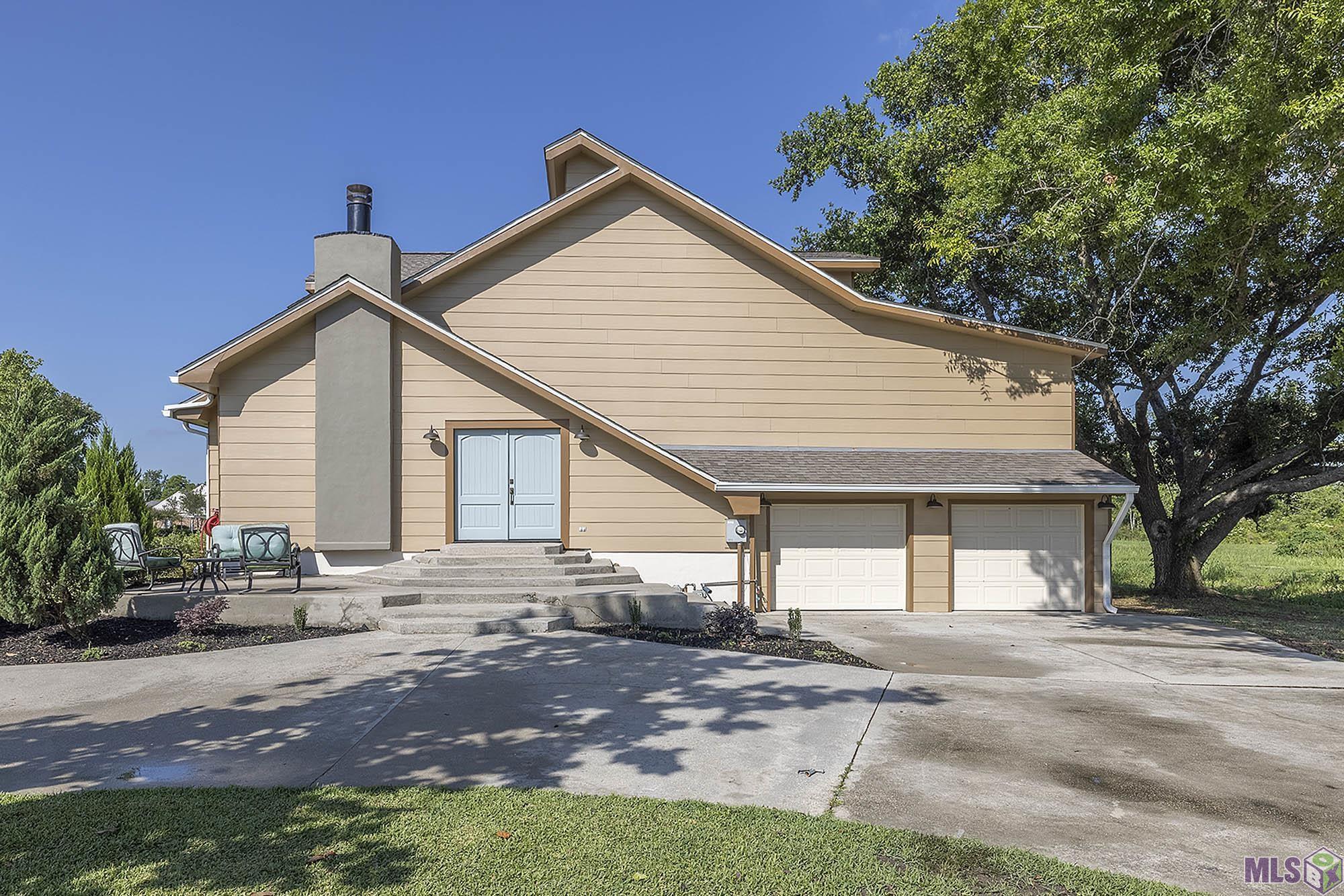400 Fantastic Boulevard Raceland, LA 70394 - Photo 4 of 46
