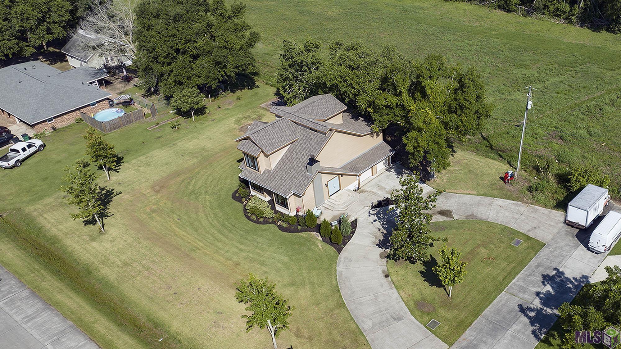 400 Fantastic Boulevard Raceland, LA 70394 - Photo 6 of 46