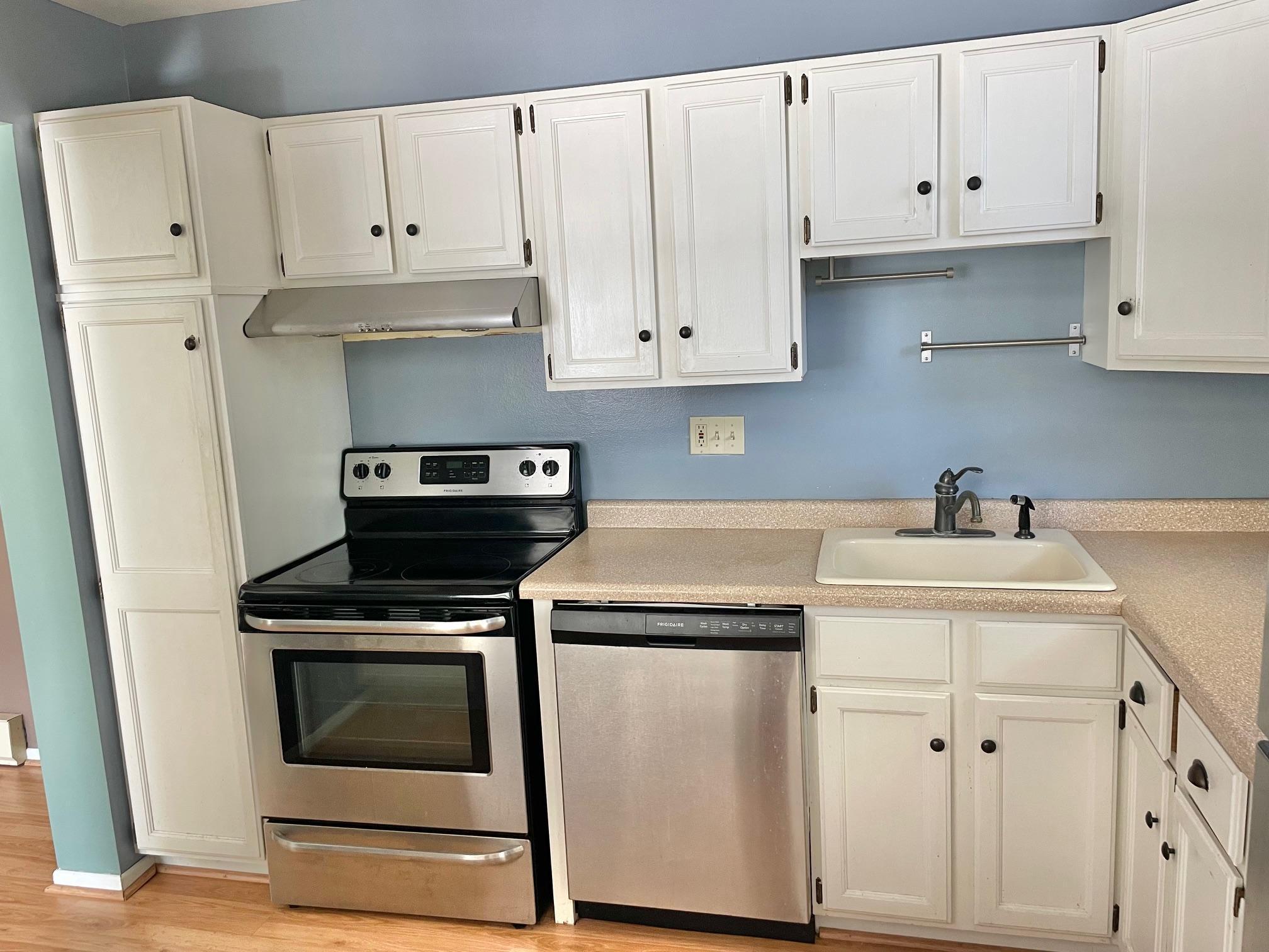 1125 Woodlake Lane, Unit 1 Richfield, MN 55423 - Photo 5 of 18