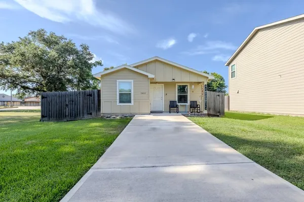 $189,500 | 3401 3rd Street, Bay City, TX 77414