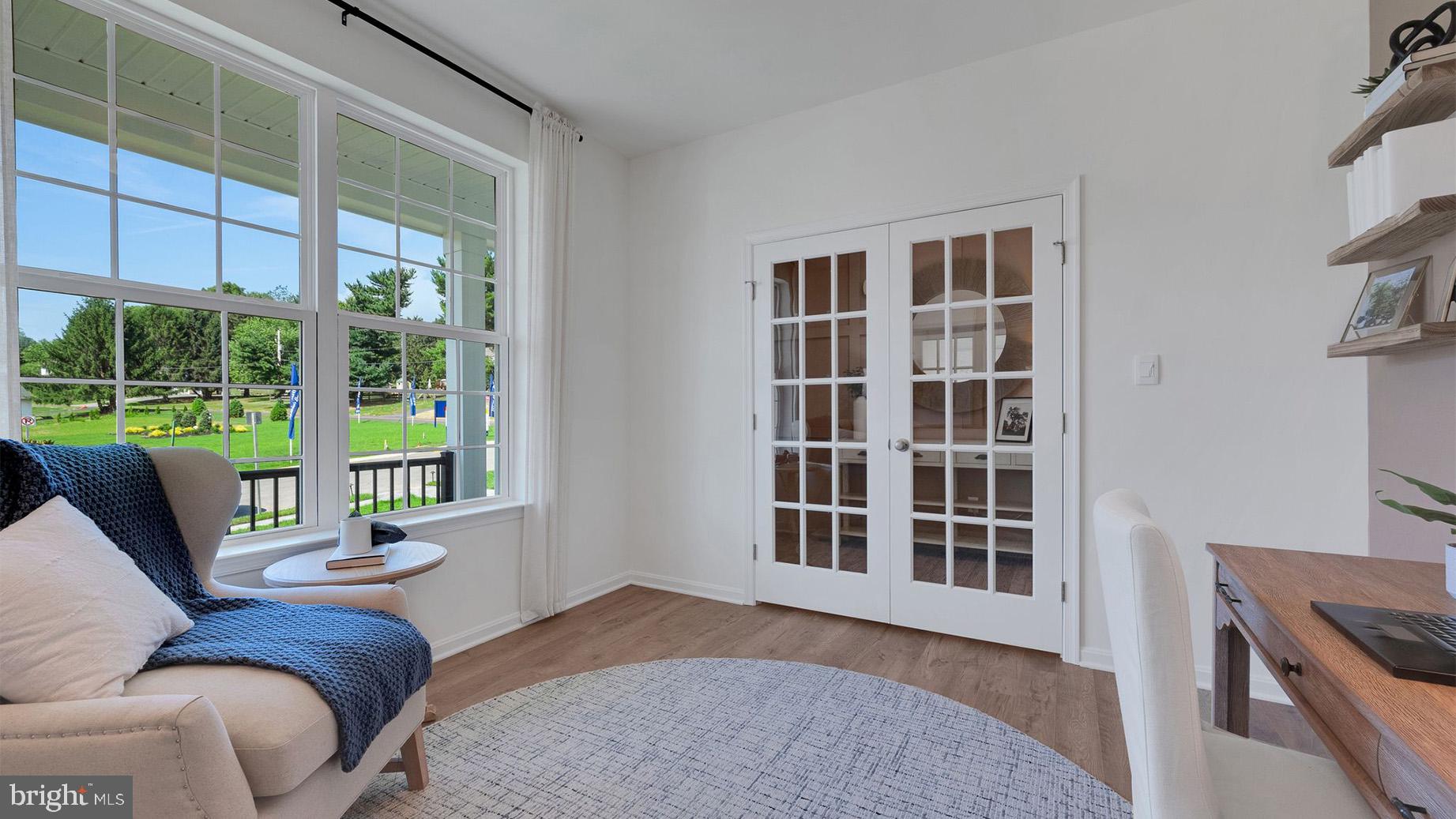 109 Pear Rdg Drive Harrisburg, PA 17111 - Photo 11 of 28 a living room with furniture and a window