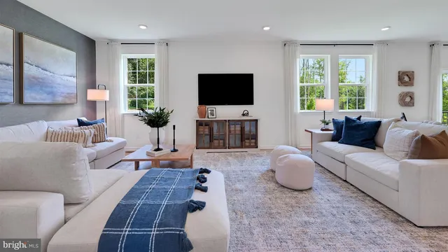 $528,990 | 109 Pear Rdg Drive, Harrisburg, PA 17111