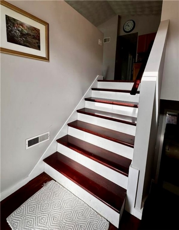 19 Marques Street Cumberland, RI 02864 - Photo 3 of 20