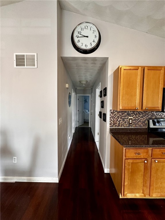 19 Marques Street Cumberland, RI 02864 - Photo 5 of 20 Hallway