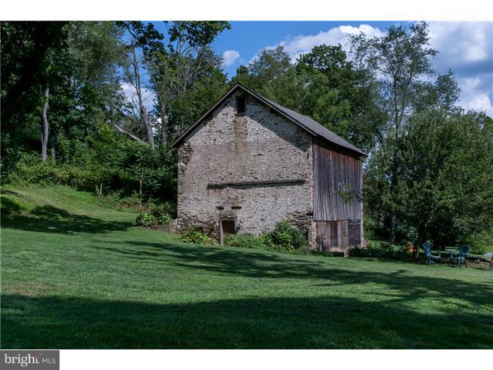 205 Buck Run Road Coatesville, PA 19320 - Photo 2 of 12