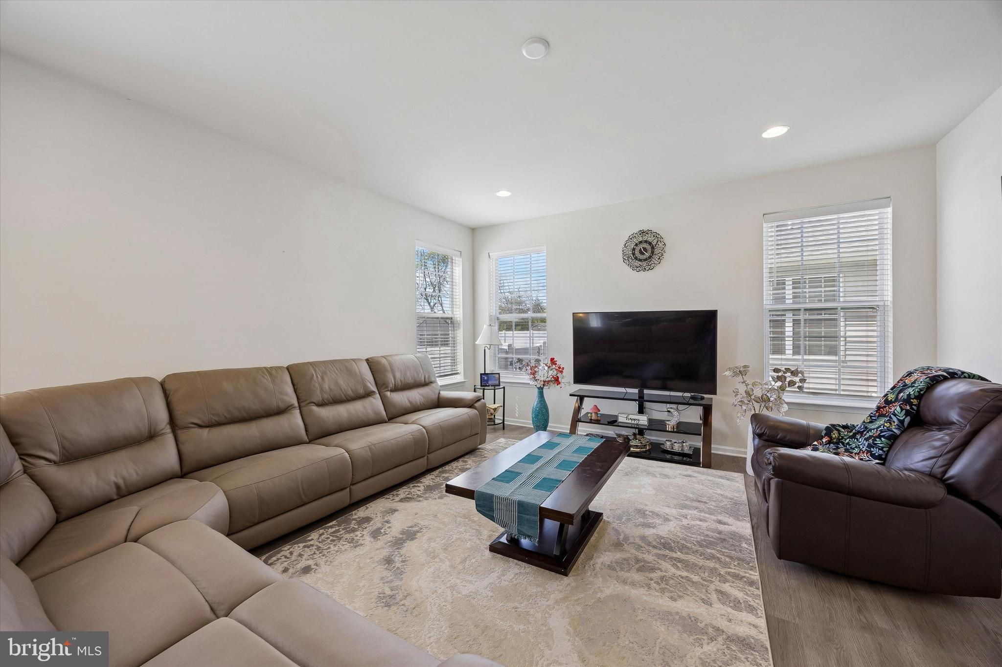 43 Cayuga Way Sicklerville, NJ 08081 - Photo 18 of 38 Family Room