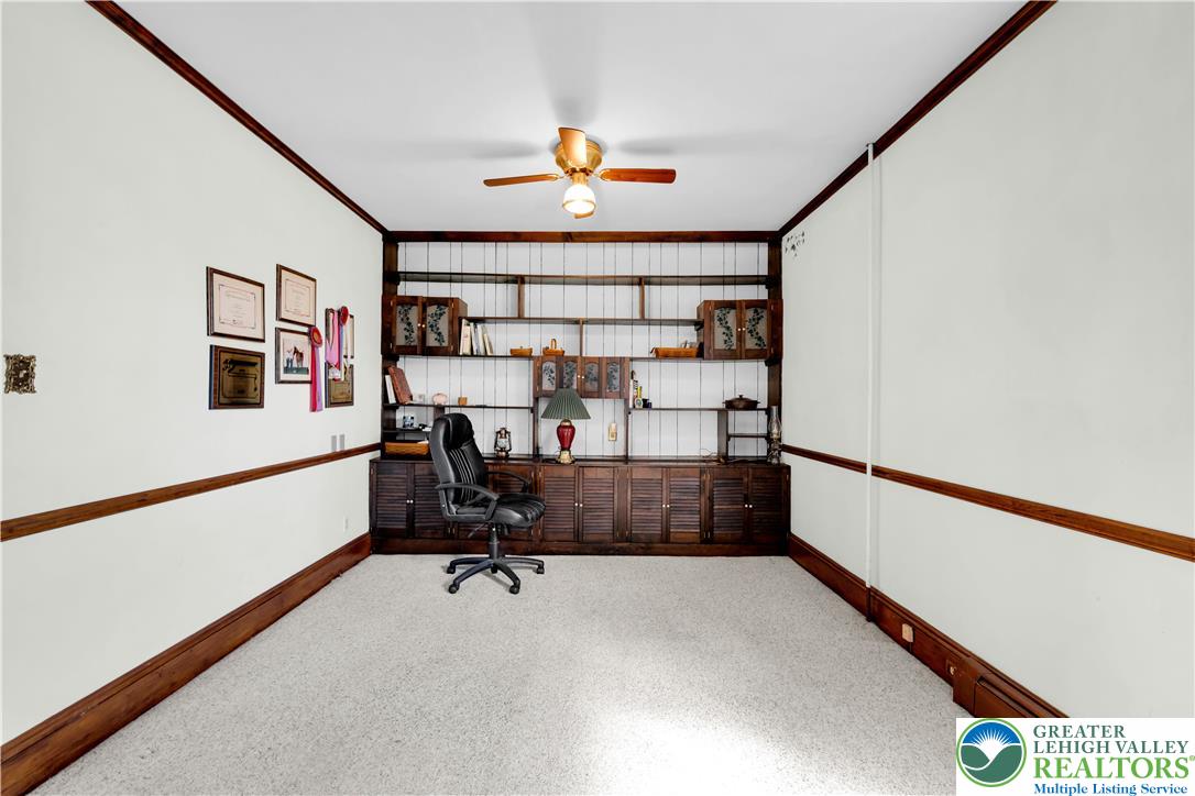 4006 Hecktown Road Bethlehem, PA 18020 - Photo 11 of 100