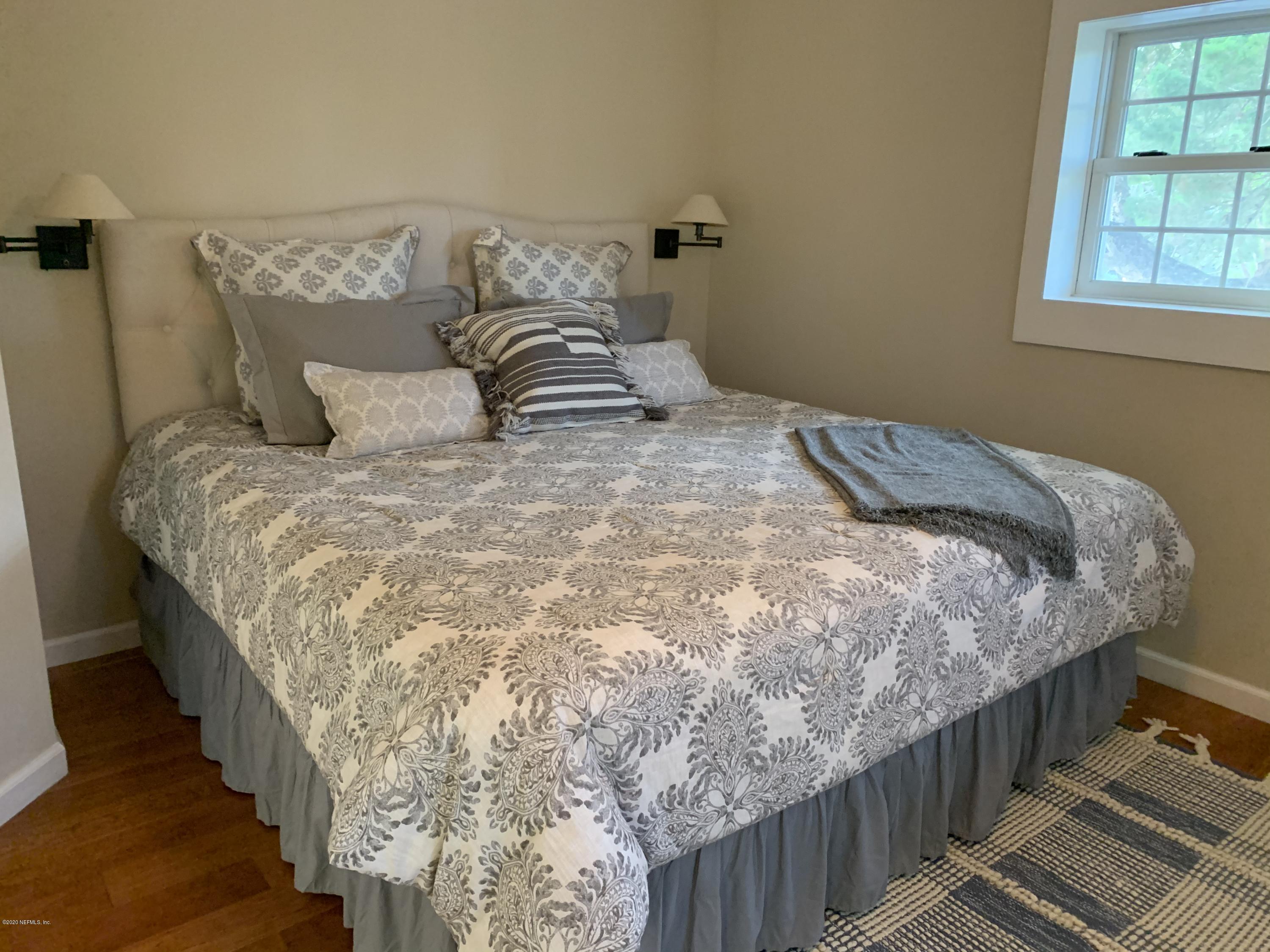 136 Manresa Road St. Augustine, FL 32084 - Photo 17 of 28 Master Bedroom