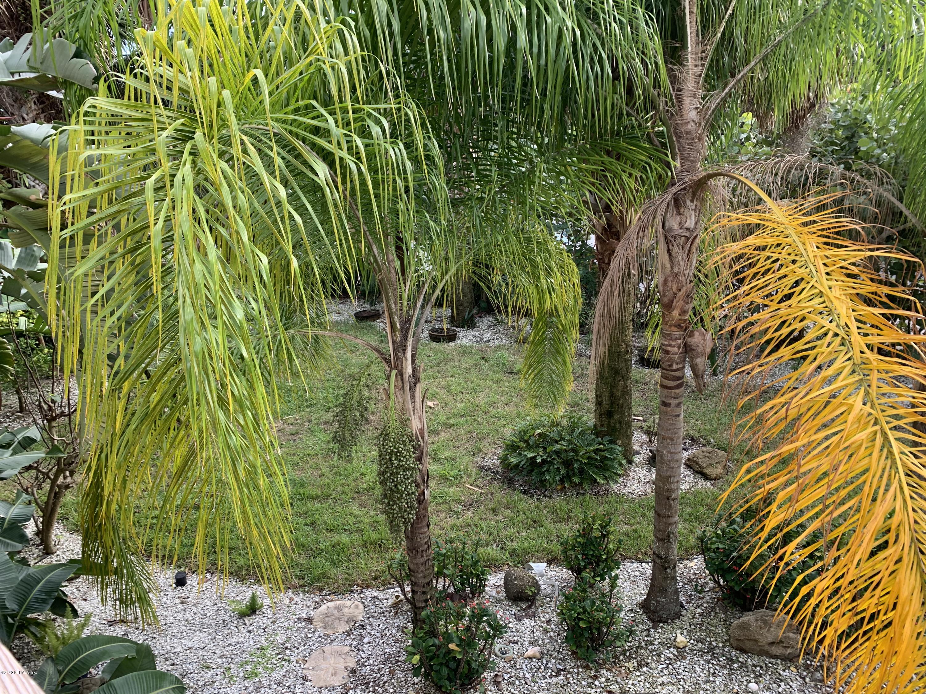 136 Manresa Road St. Augustine, FL 32084 - Photo 27 of 28 View of front yard from upper deck