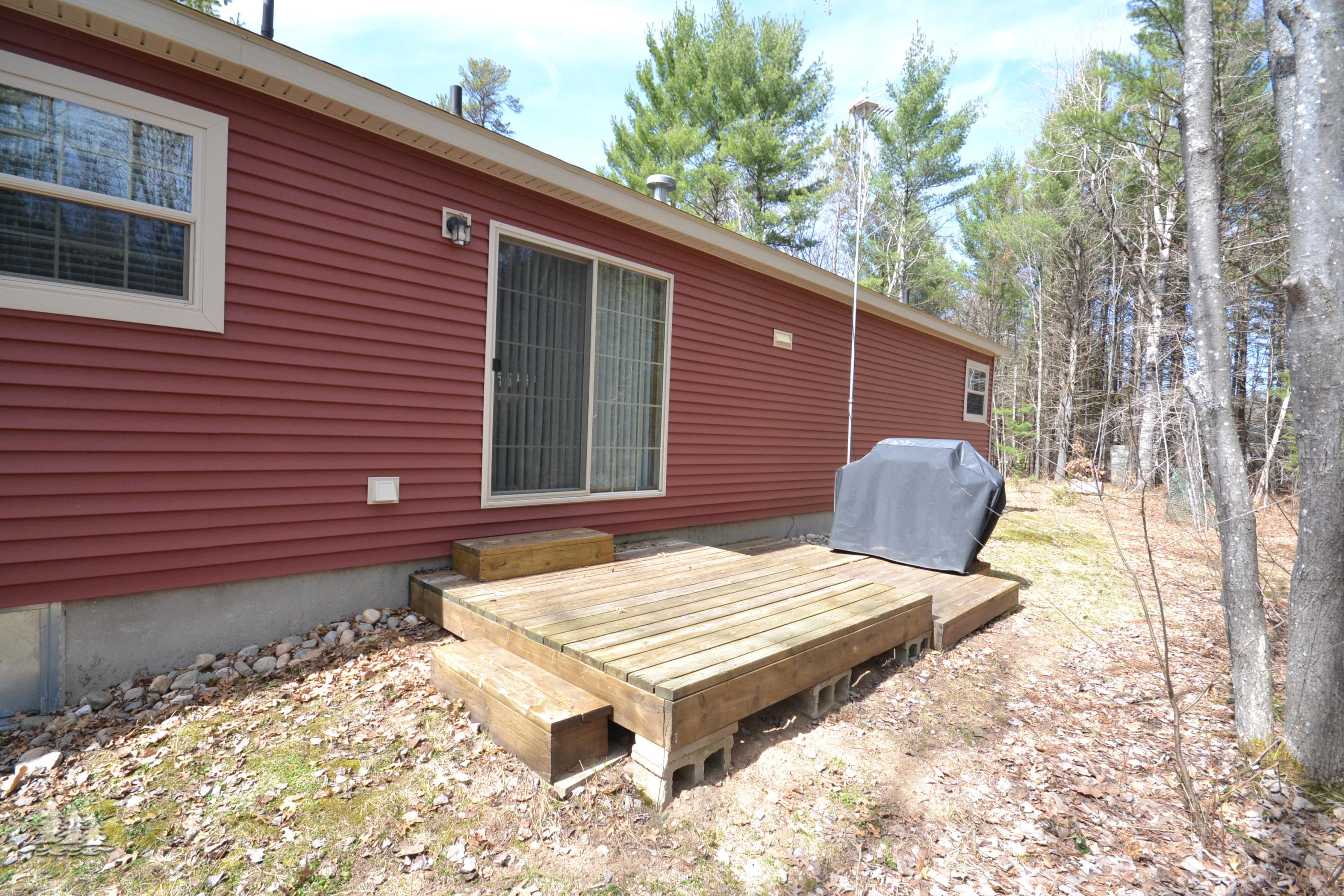 2749 Hill Road Lewiston, MI 49756 - Photo 5 of 33 Gallery Image 5