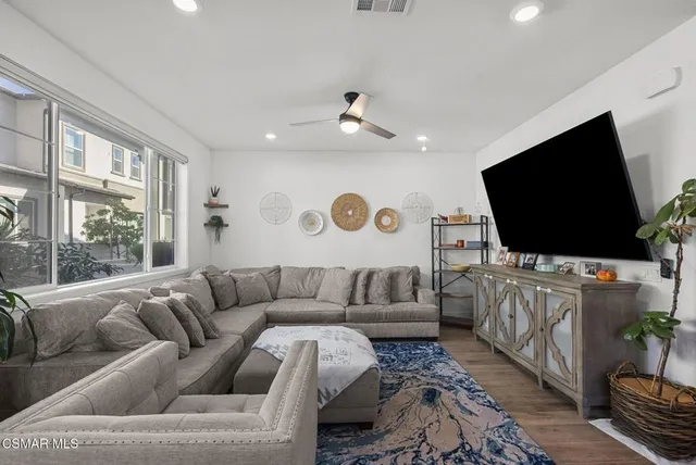 $825,000 | 2579 Little Rock Lane, Simi Valley, CA 93065