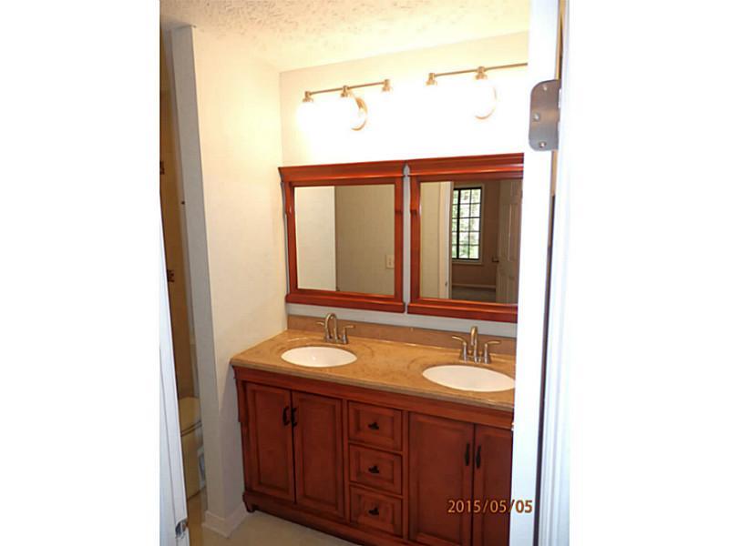 2224 Rome Drive Indianapolis, IN 46228 - Photo 10 of 15 Gallery Image 10