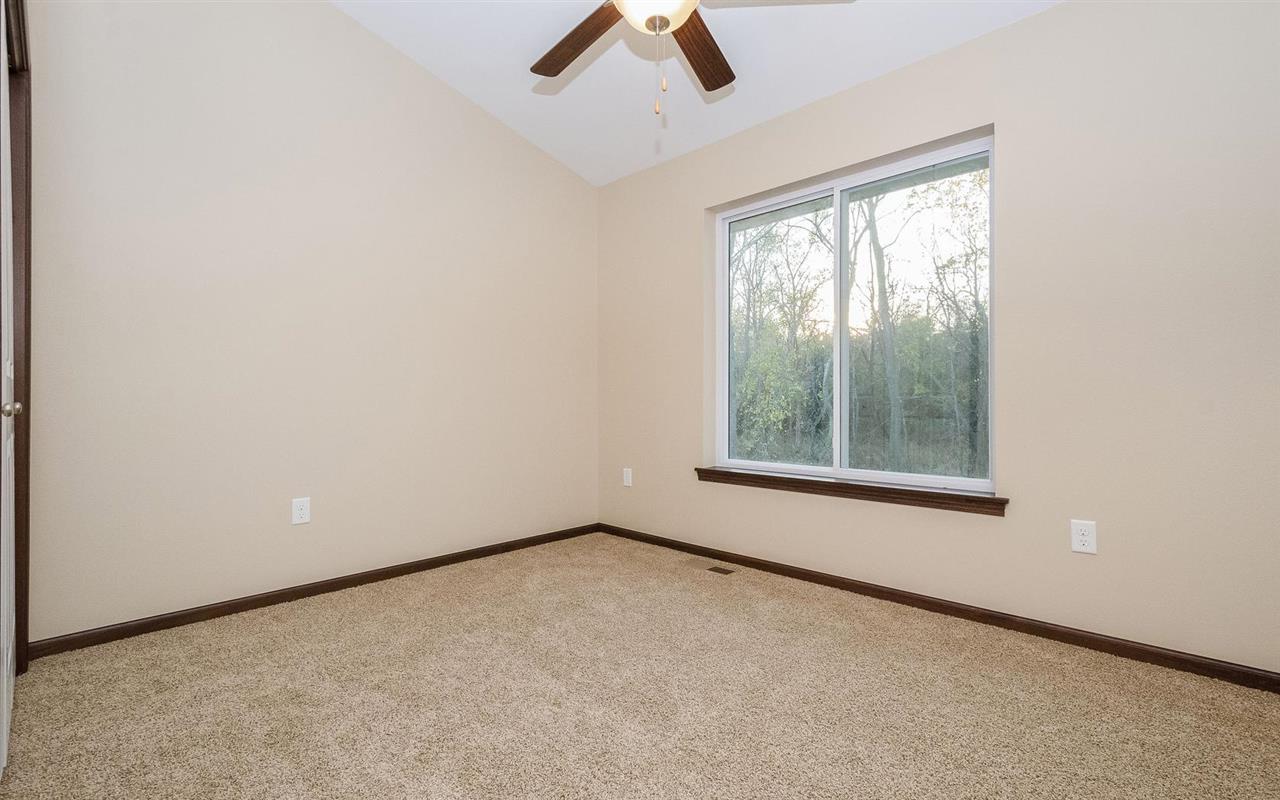 446 RJ Drive Tiffin, IA 52340 - Photo 15 of 20 Gallery Image 15