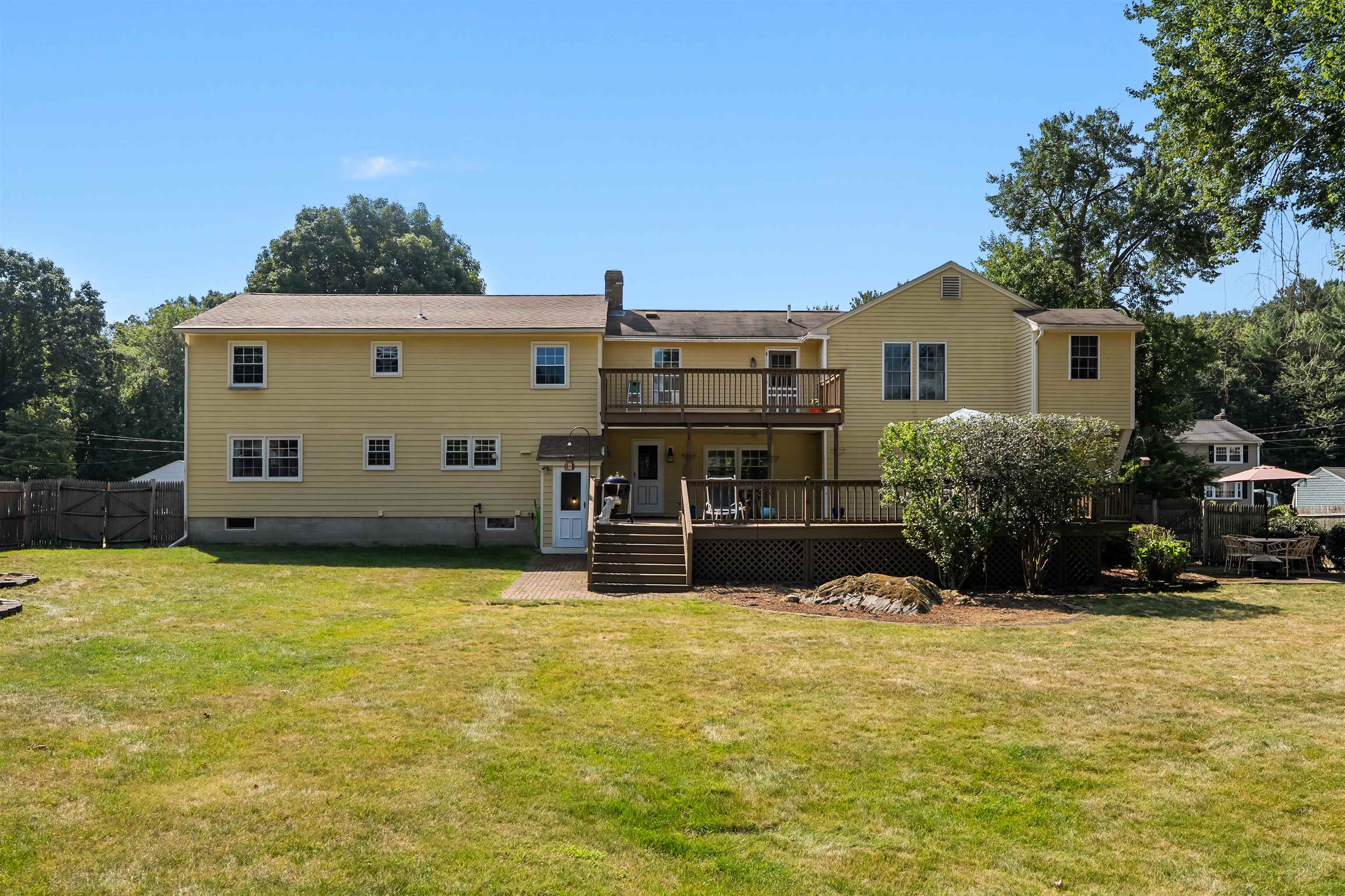 21 Garrison Road Salem, NH 03079 - Photo 50 of 57