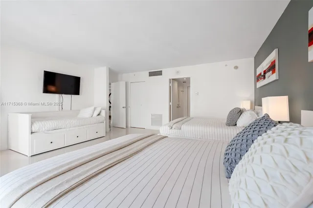 $4,700 | 9195 Collins Avenue, Unit 1103, Surfside, FL 33154