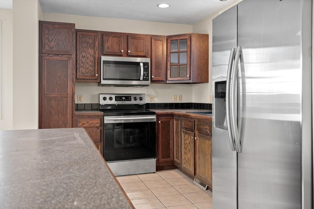 100 Clemence Hill Road Southbridge, MA 01550 - Photo 5 of 19 Gallery Image 5