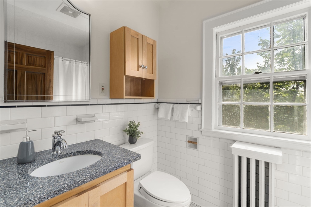 21 Hancock Road Brookline, MA 02445 - Photo 22 of 33