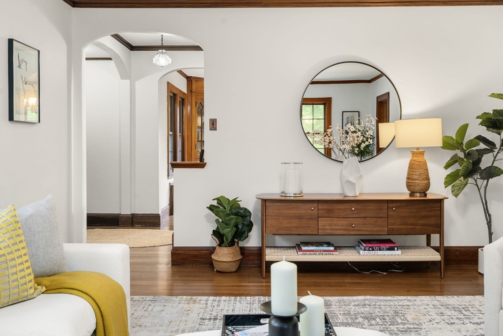 21 Hancock Road Brookline, MA 02445 - Photo 5 of 33