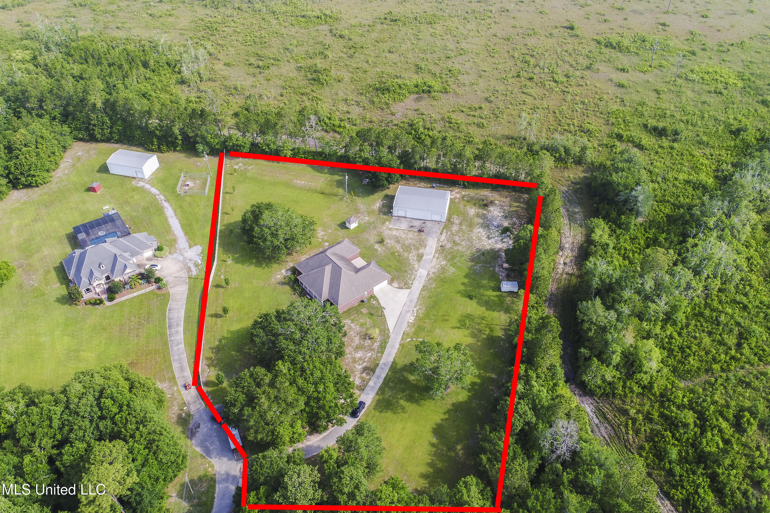 7414 Fountainbleau Road Ocean Springs, MS 39564 - Photo 2 of 49 002