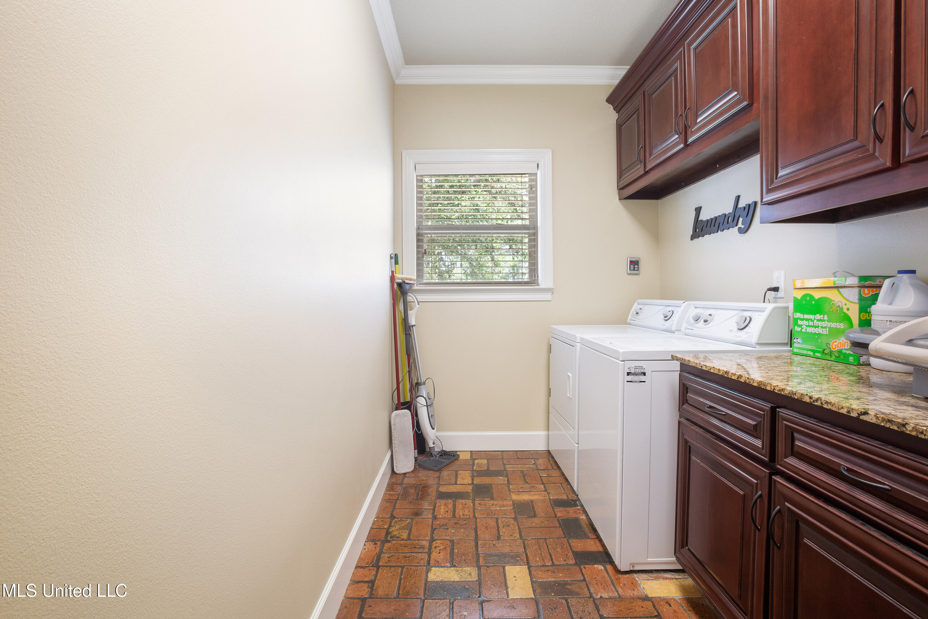 7414 Fountainbleau Road Ocean Springs, MS 39564 - Photo 25 of 49 027