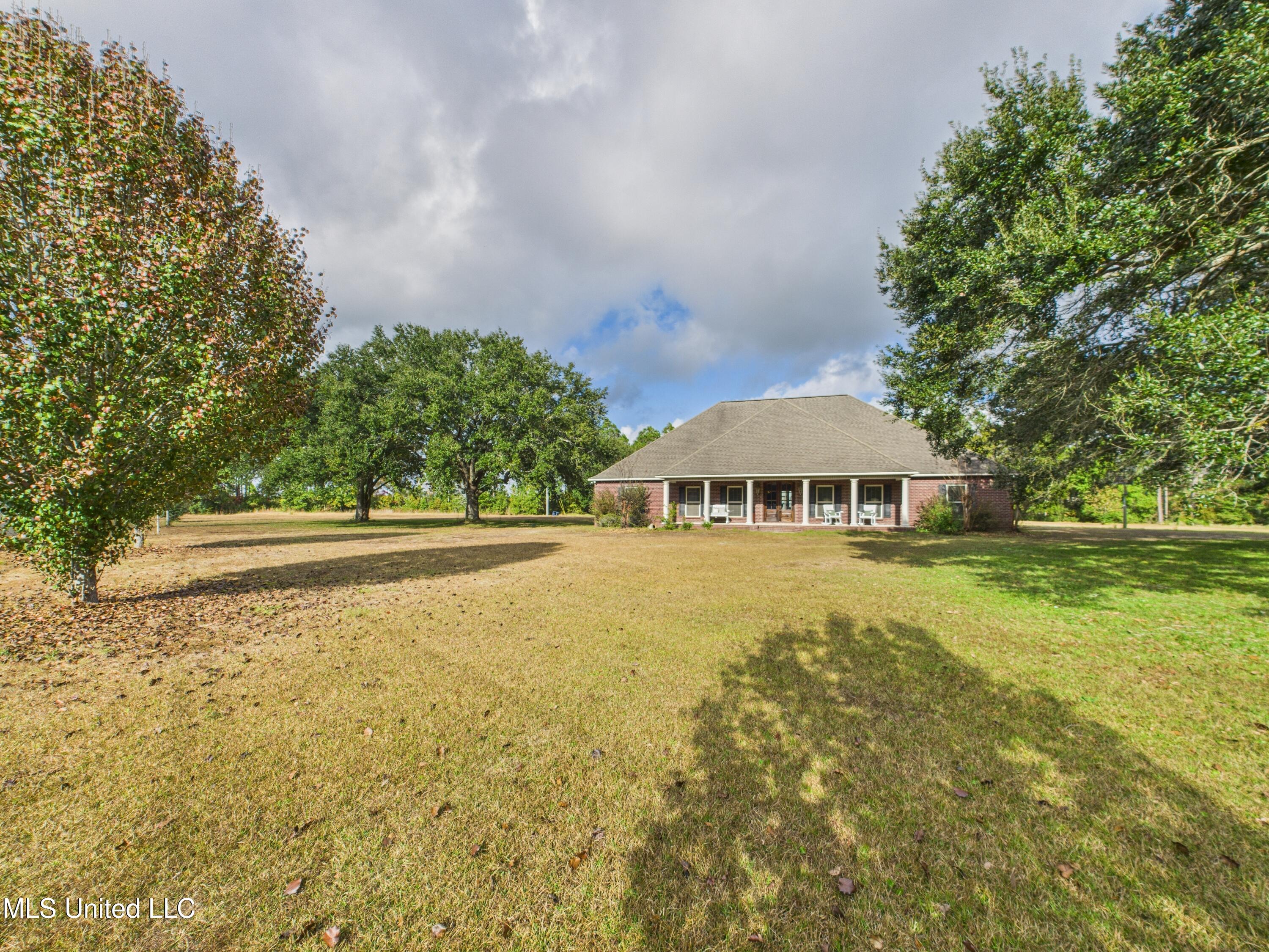 7414 Fountainbleau Road Ocean Springs, MS 39564 - Photo 40 of 49 CAM04449G0-PR0026-STILL003