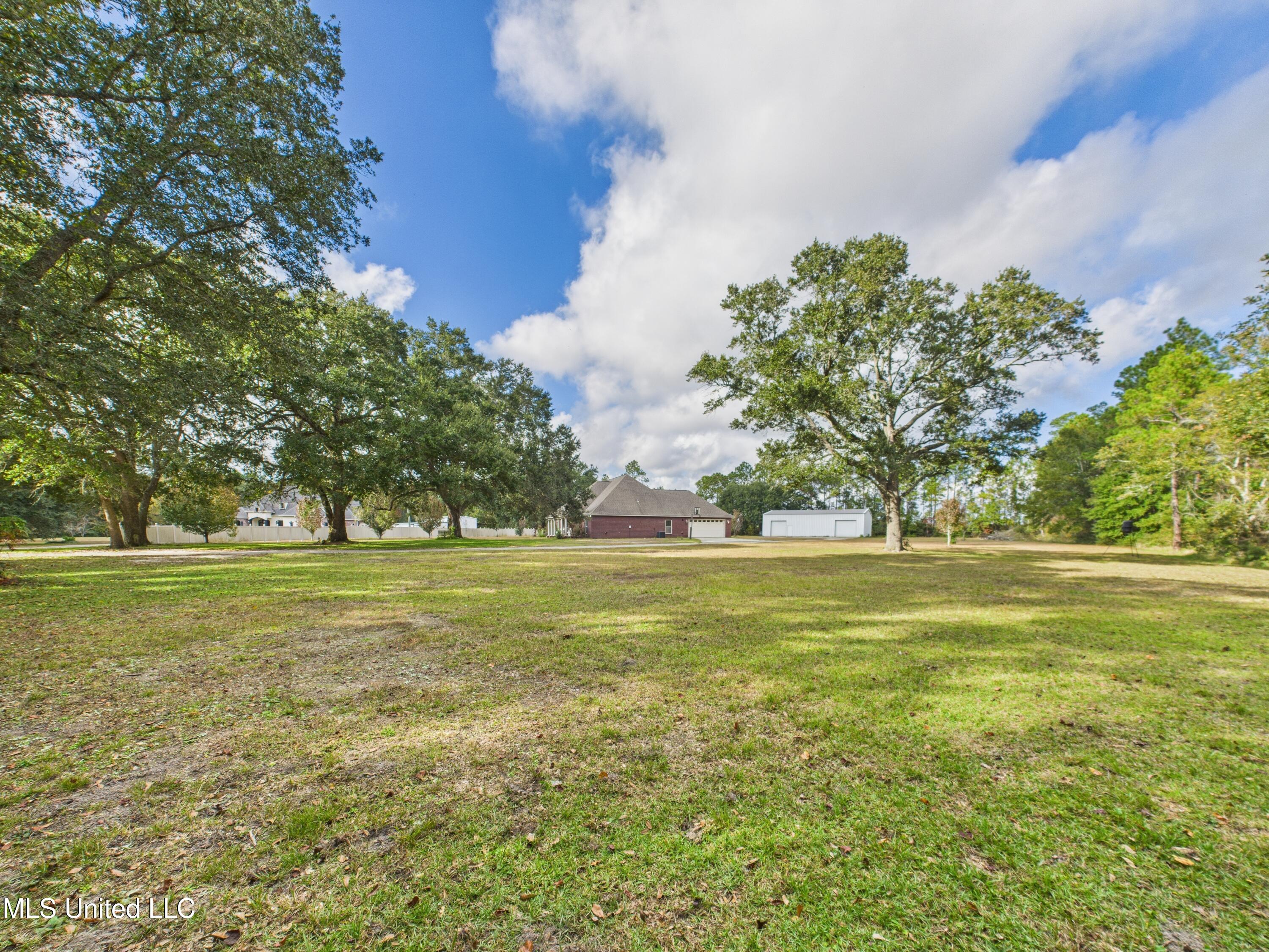 7414 Fountainbleau Road Ocean Springs, MS 39564 - Photo 43 of 49 CAM04449G0-PR0026-STILL010