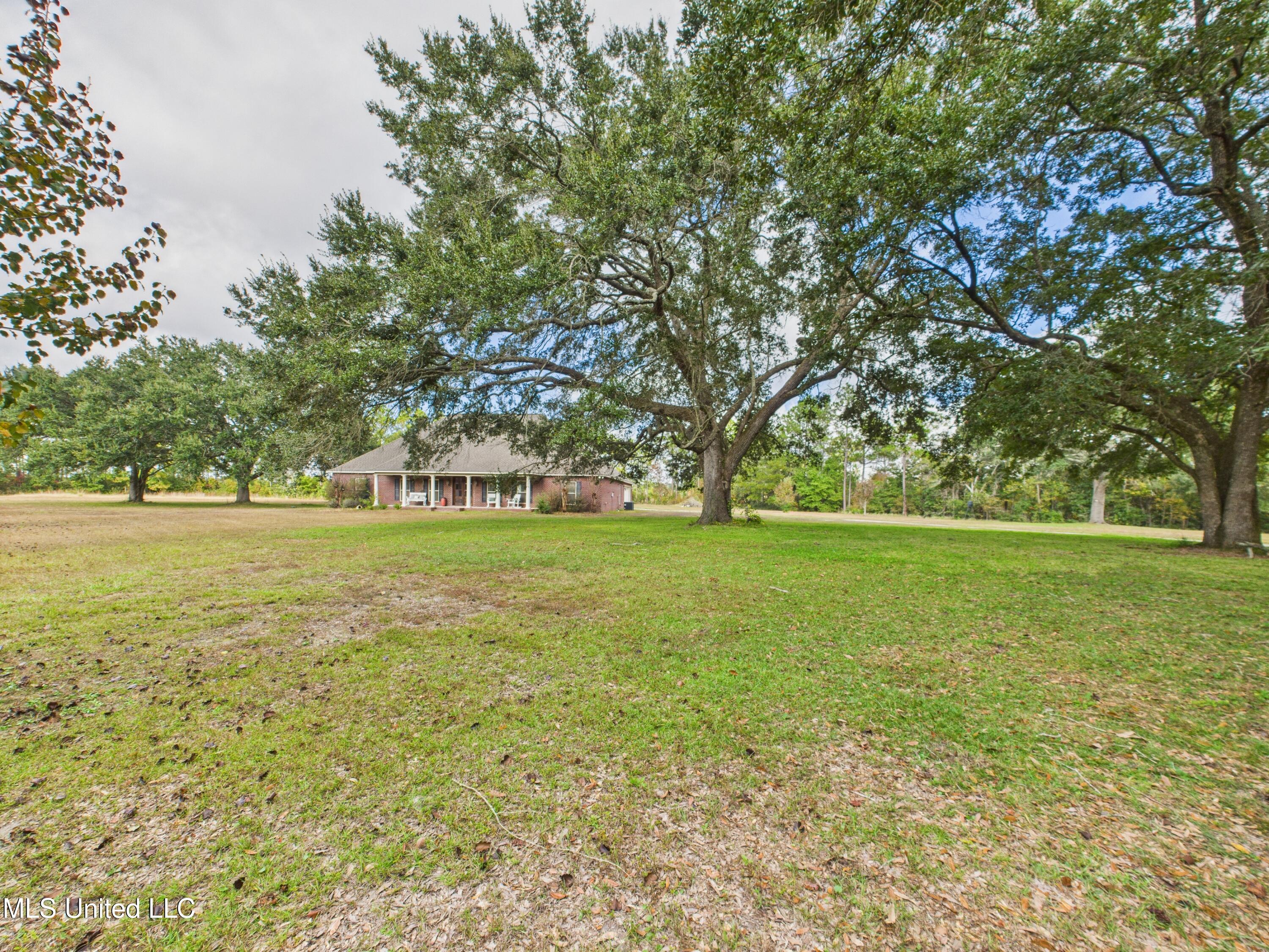 7414 Fountainbleau Road Ocean Springs, MS 39564 - Photo 44 of 49 CAM04449G0-PR0026-STILL012