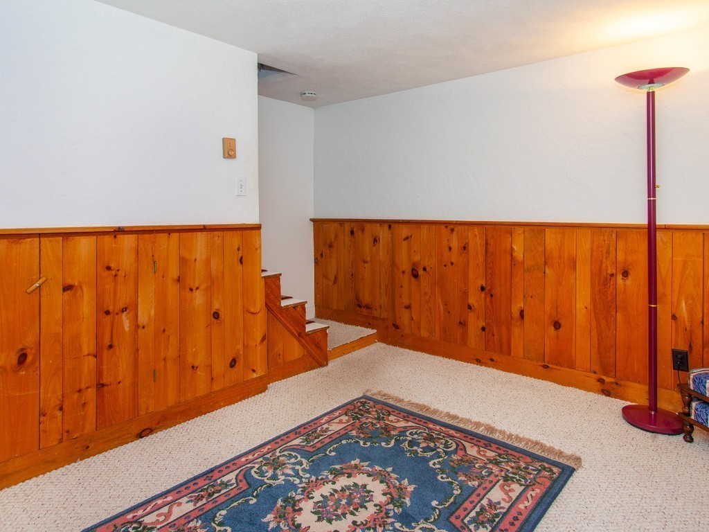 132 Hillcrest Road Waltham, MA 02451 - Photo 18 of 30 Gallery Image 18