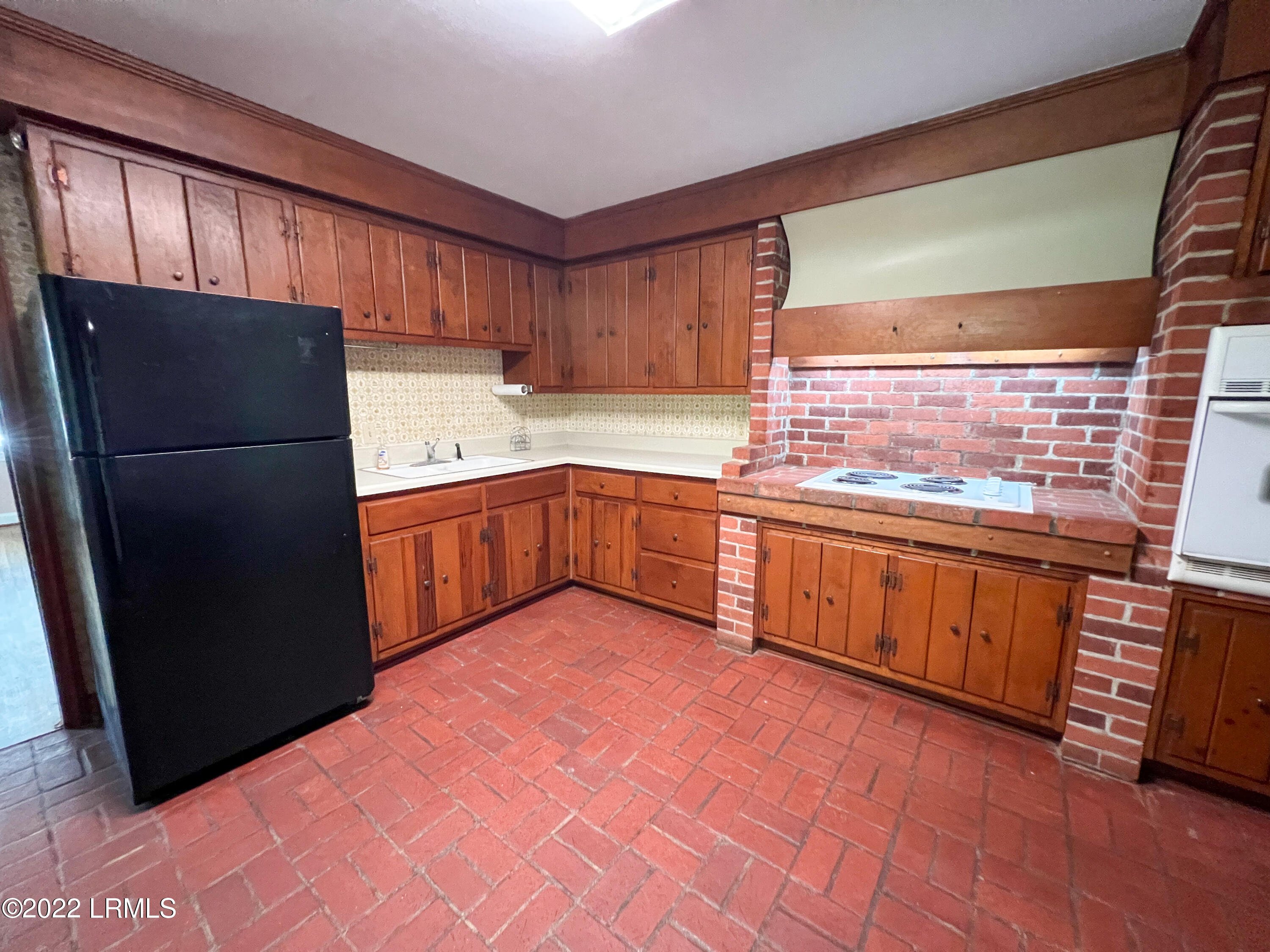 114 Barry Avenue Hampton, SC 29924 - Photo 5 of 15 90D9DF8B-2236-44F4-83C1-20114A8D391F