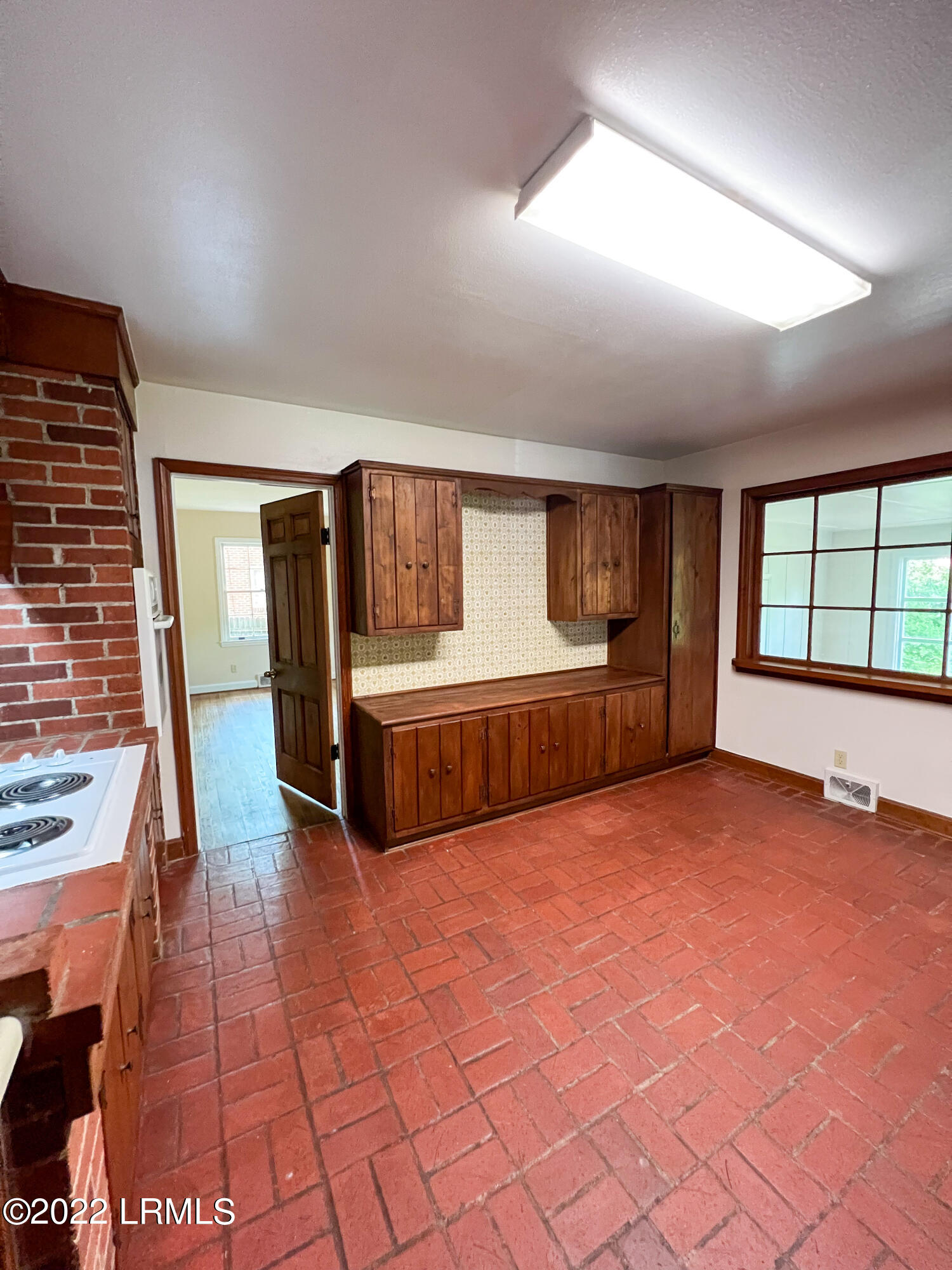 114 Barry Avenue Hampton, SC 29924 - Photo 6 of 15 58520DD4-22EA-4915-B54F-414F60BA10E6