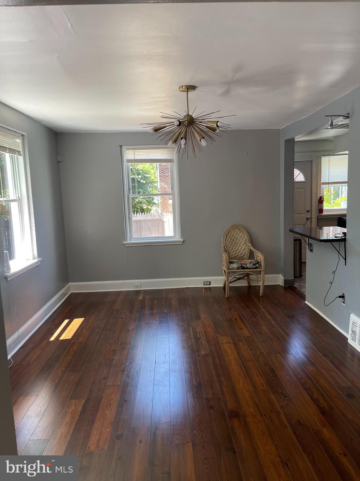 2833 Yorkship Road Camden, NJ 08104 - Photo 8 of 28 living/dining