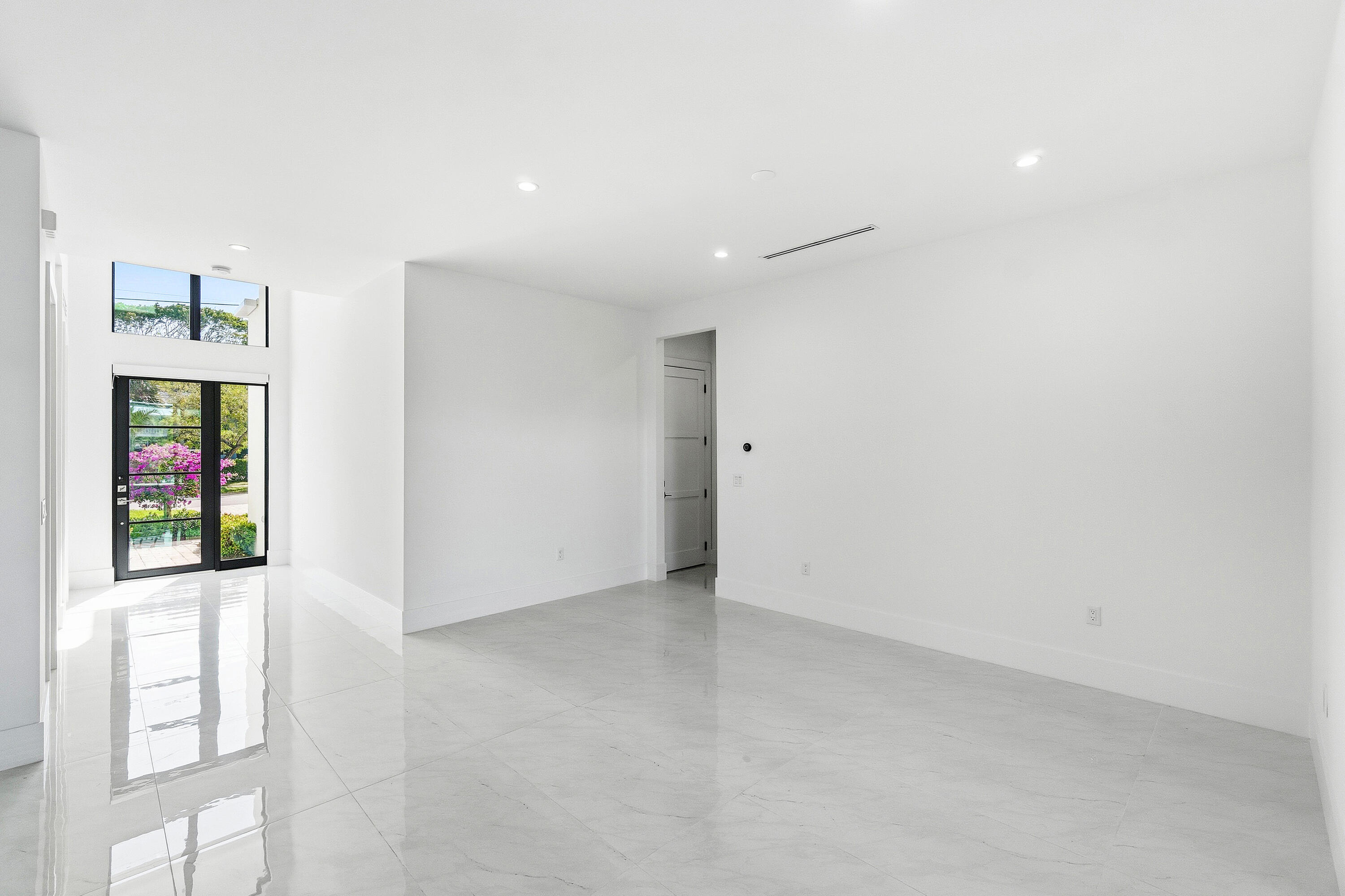 691 Kingsbridge Street Boca Raton, FL 33487 - Photo 11 of 30 017-691KingsbridgeStreet-BocaRaton-FL-33