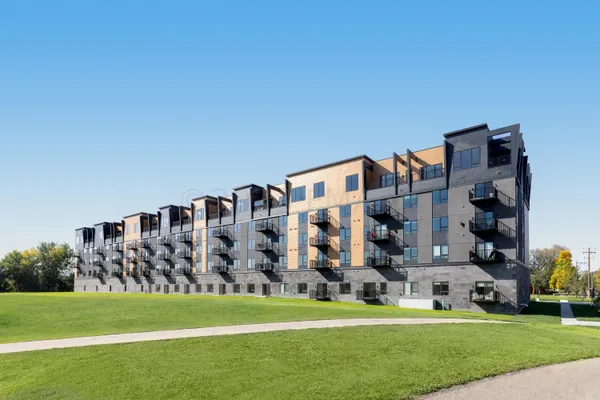 $798,000 | 505 Oak Street North, Unit 509, Fargo, ND 58102