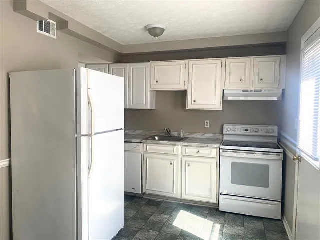 $224,900 | 1235 Riverside Drive, Unit F5, Gainesville, GA 30501