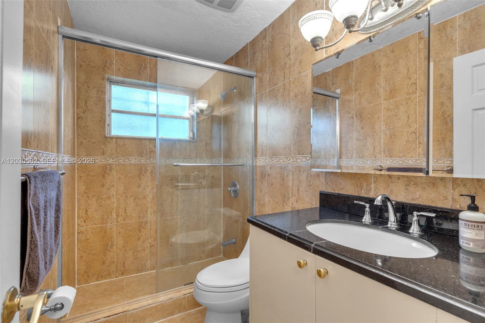 1320 Southwest 84th Avenue Miami, FL 33144 - Photo 21 of 44 second Bathroom
