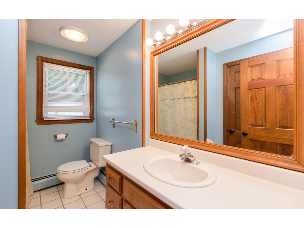 51 Robinhood Road Nashua, NH 03062 - Photo 22 of 30