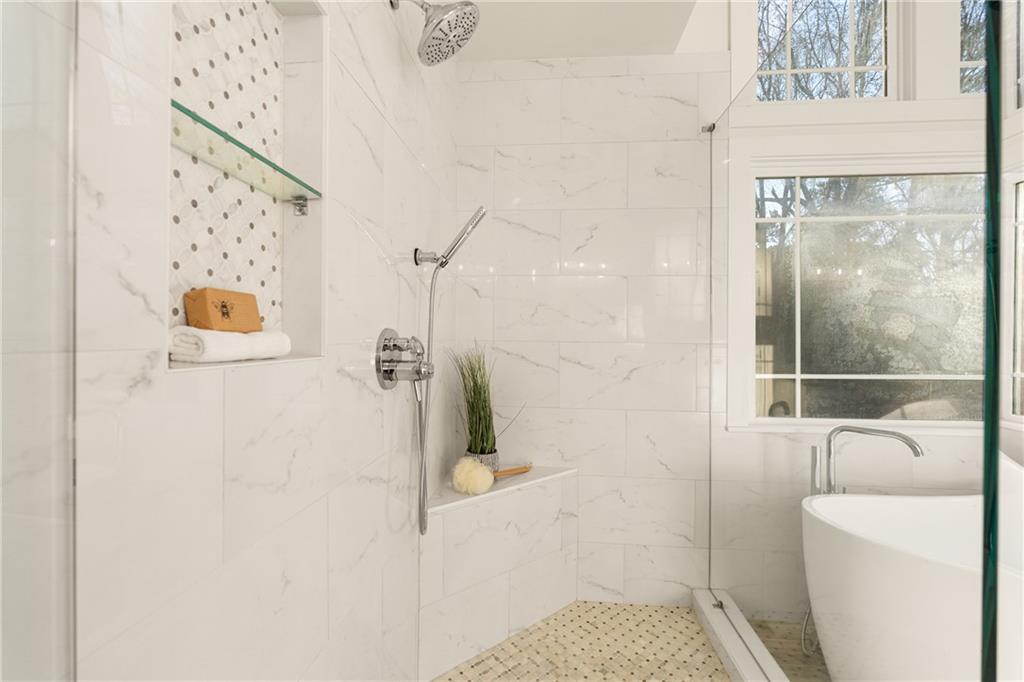 210 Tynebrae Place Roswell, GA 30075 - Photo 27 of 64