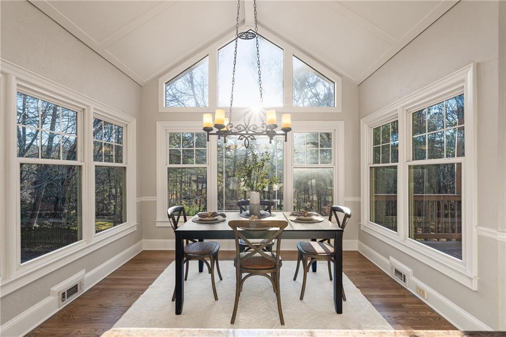 210 Tynebrae Place Roswell, GA 30075 - Photo 4 of 64