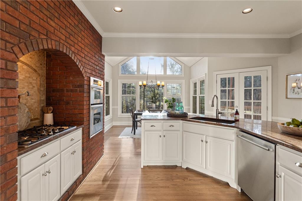 210 Tynebrae Place Roswell, GA 30075 - Photo 5 of 64