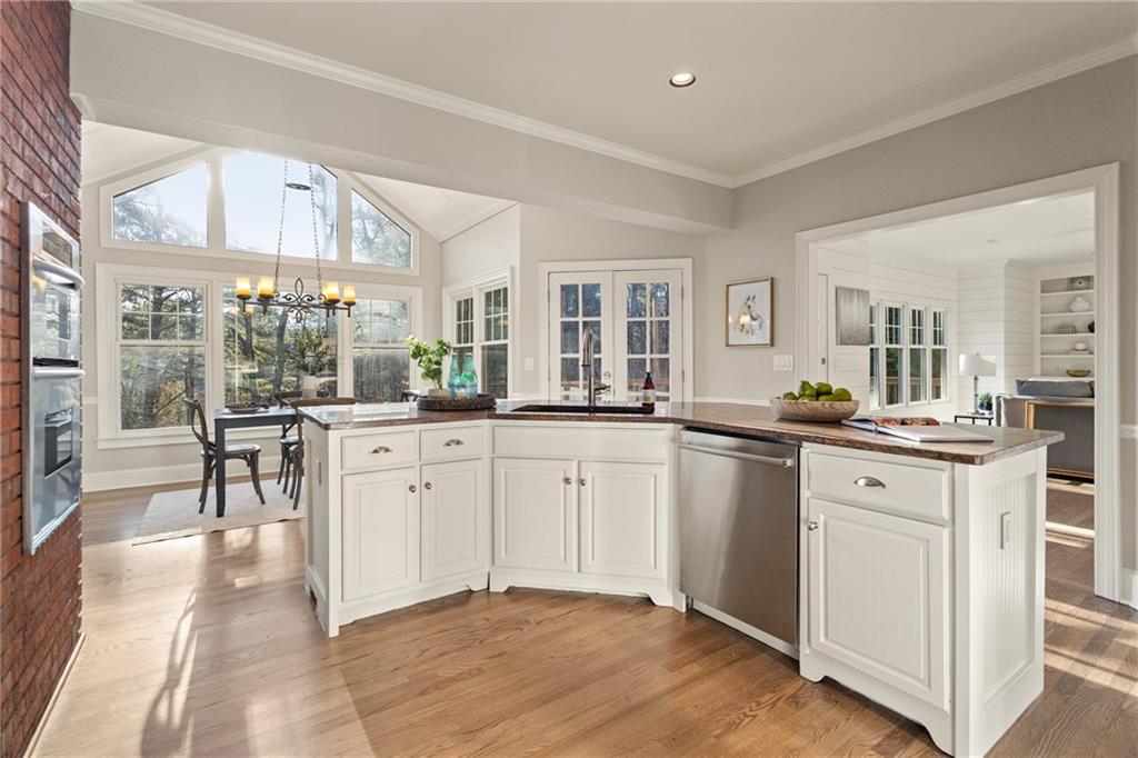 210 Tynebrae Place Roswell, GA 30075 - Photo 7 of 64