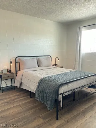 $995 | 615 South Royal Crest Circle, Unit 22, Las Vegas, NV 89169