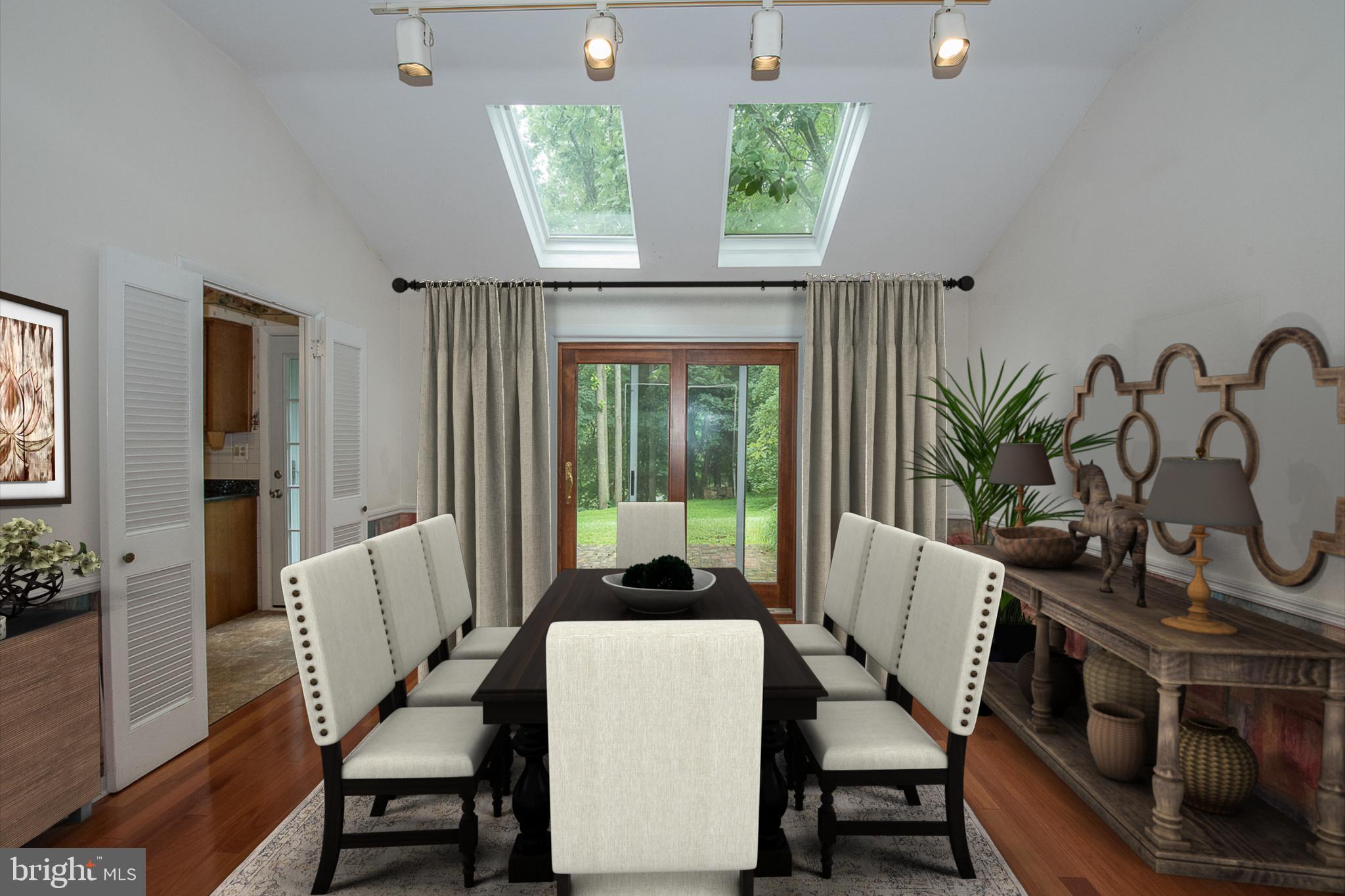 Virtually Staged Dining Room