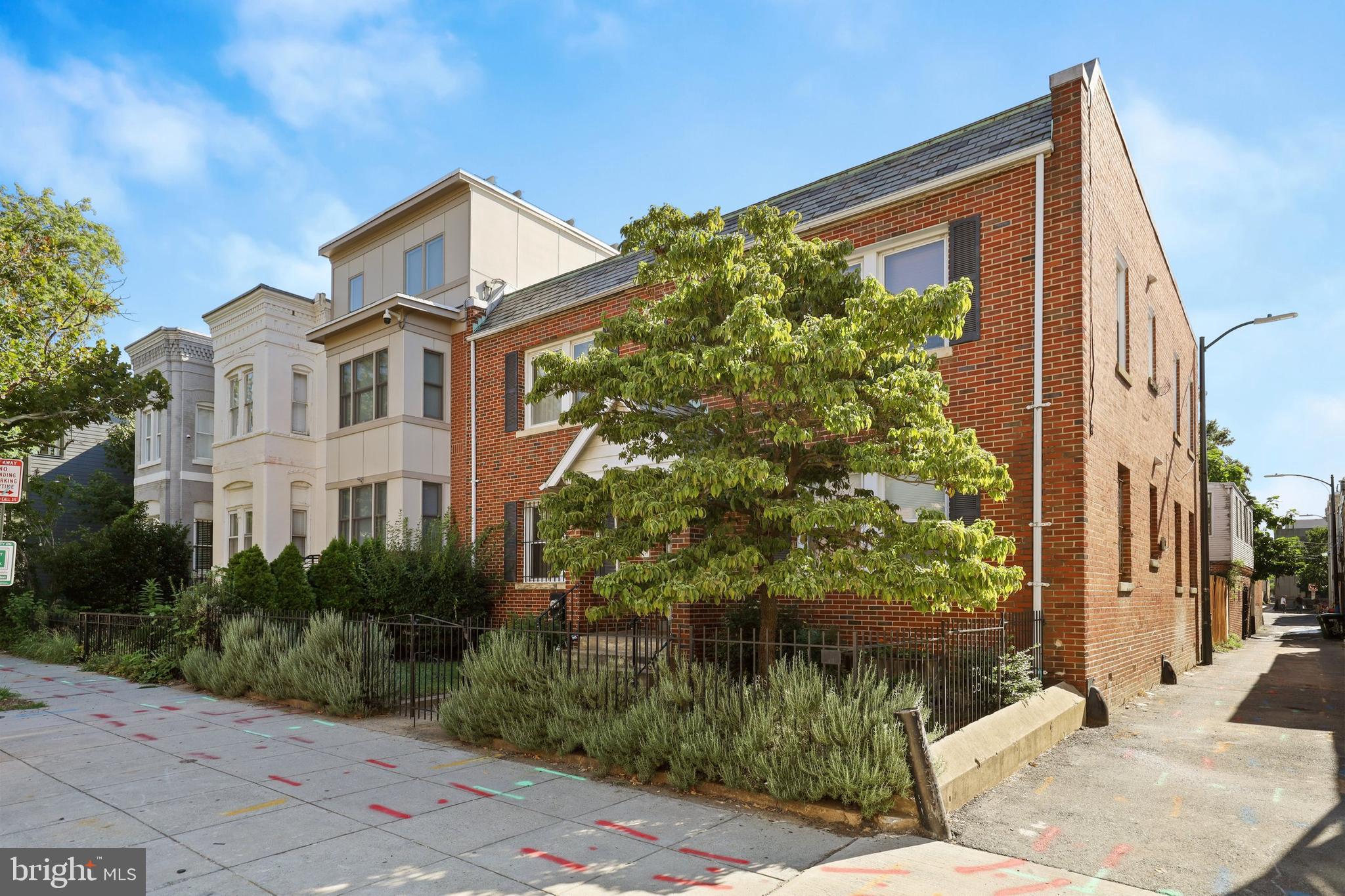 803 7th Street Northeast, Unit 2 Washington, DC 20002 - Photo 2 of 25 Gallery Image 2