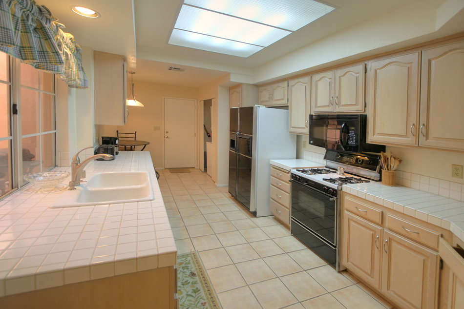 7124 Phelps Road Goleta, CA 93117 - Photo 6 of 19 4