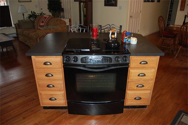 33 Madden Road West Brookfield, MA 01585 - Photo 4 of 21 a close view of appliances