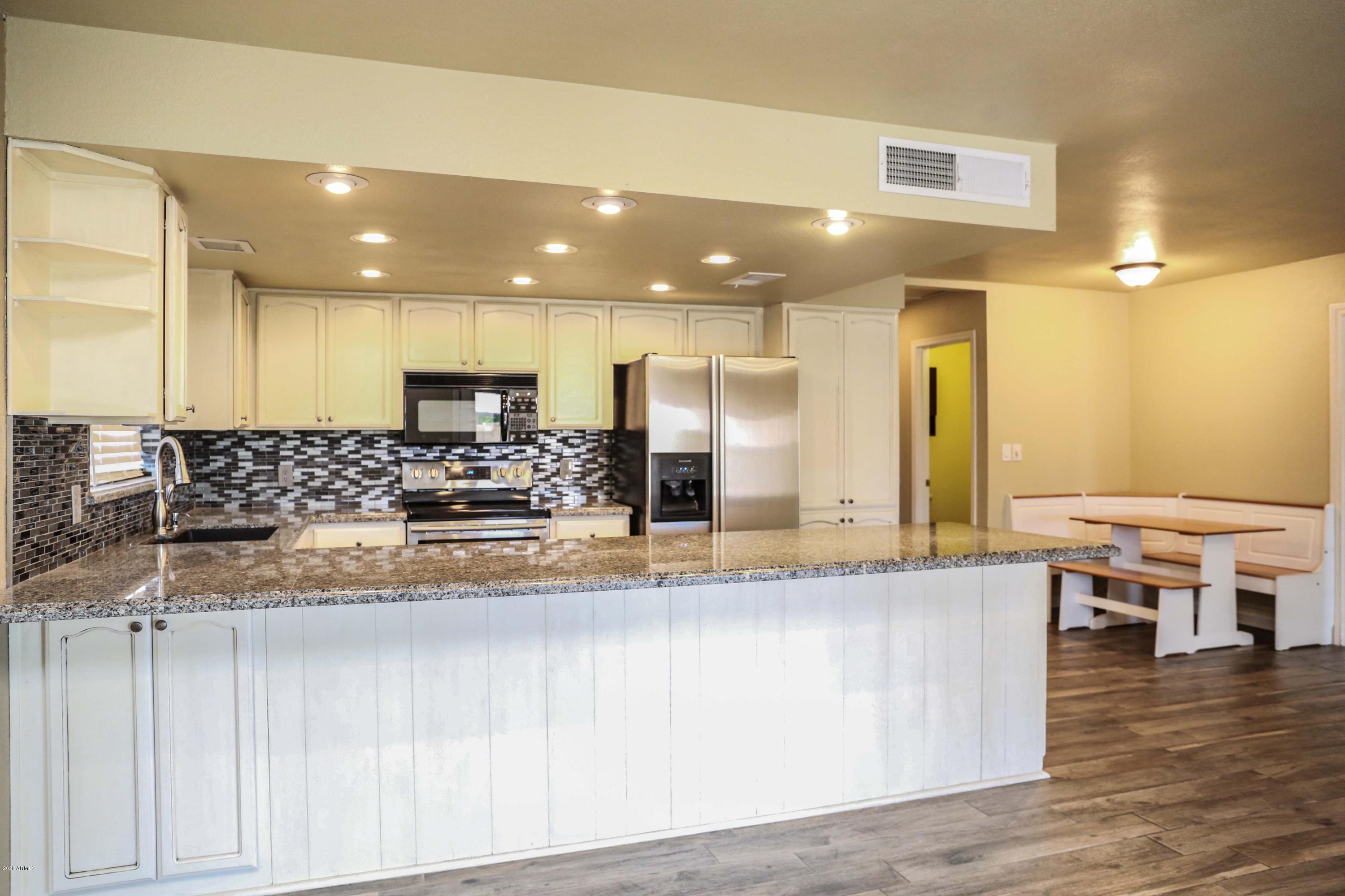 3521 West Phelps Road Phoenix, AZ 85053 - Photo 20 of 68 d18