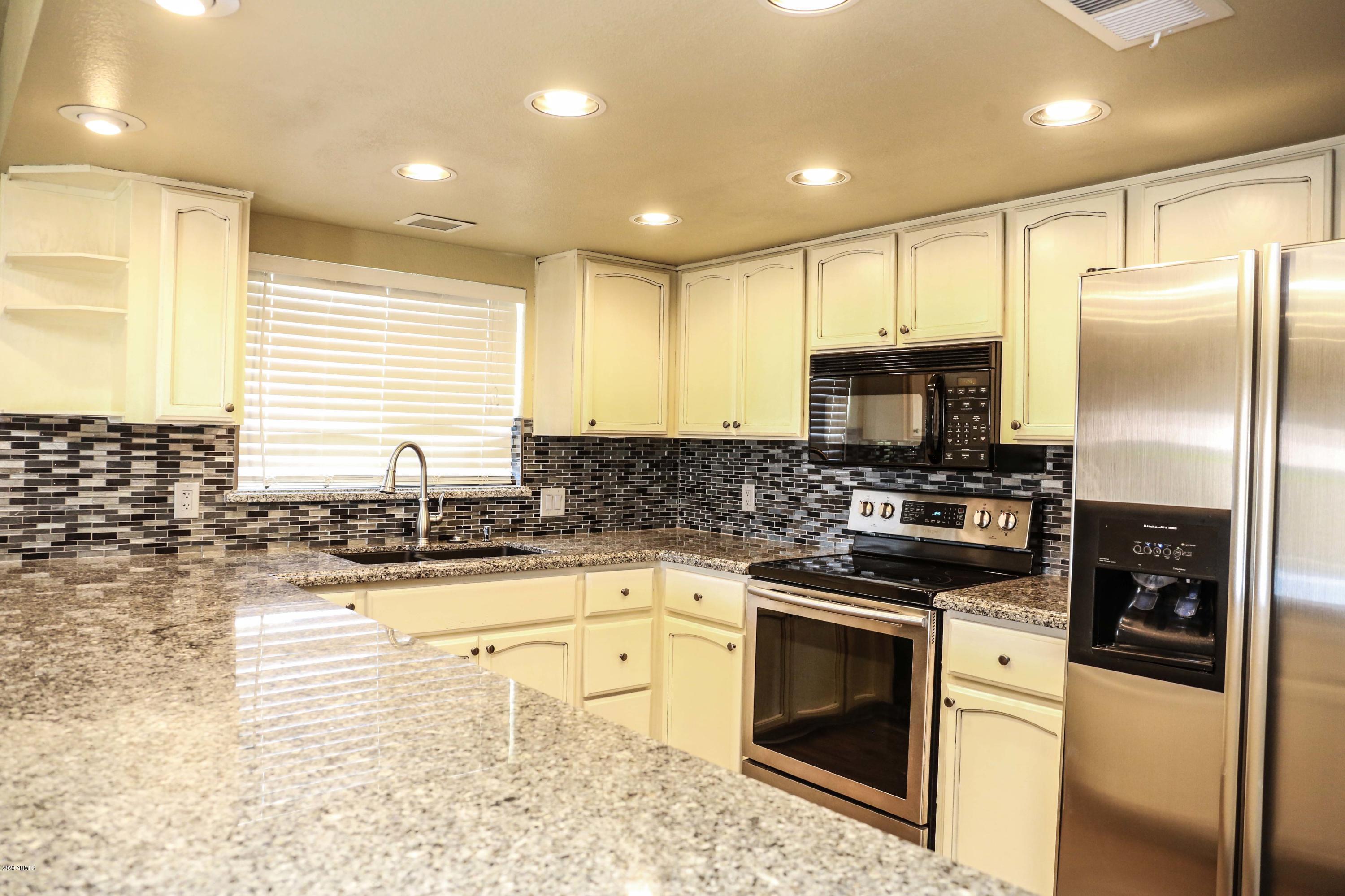3521 West Phelps Road Phoenix, AZ 85053 - Photo 26 of 68 d24