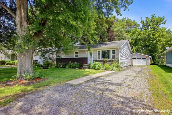 $210,000 | 4800 Willow Lane, McHenry, IL 60050