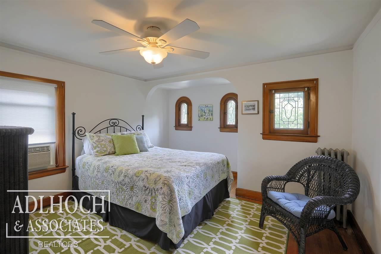 1383 Harvard Road Grosse Pointe, MI 48230 - Photo 17 of 28 50018845-16.JPG