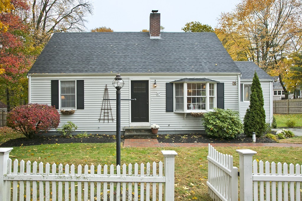 47 Smith Road Hingham, MA 02043 - Photo 18 of 19 Gallery Image 18